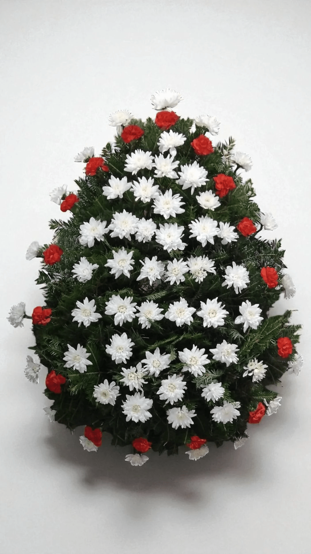 Coroana funerara lacrima garoafe si crizantema A17 - Coroane Memoriale