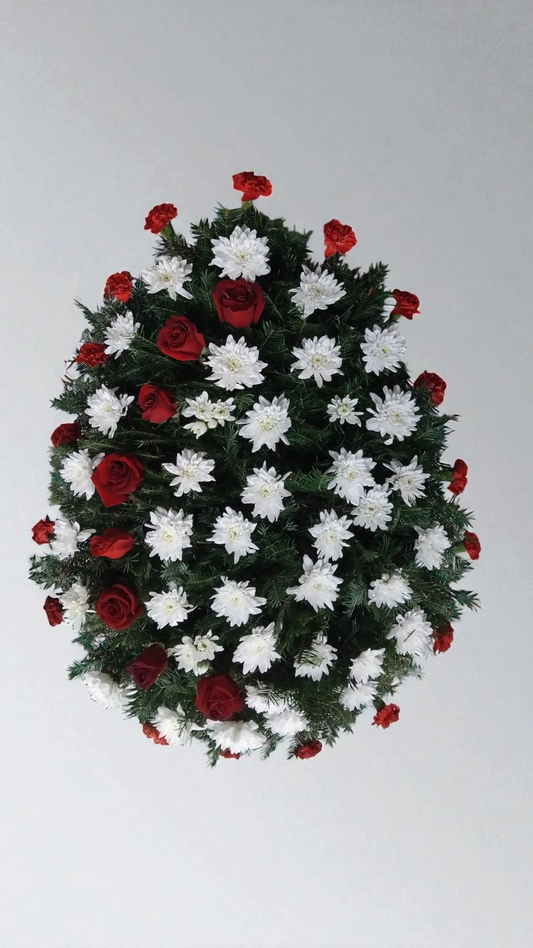 Coroana funerara cu crizanteme albe impreuna cu trandafiri rosii si garoafe rosii A10